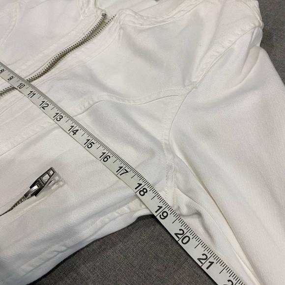 NWT White denim jacket - Picture 7 of 9